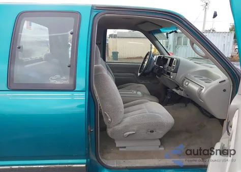 1995 Chevrolet Gmt-400 K2500 z USA, uszkodzony, nr VIN 1GCFK29K9SE177673